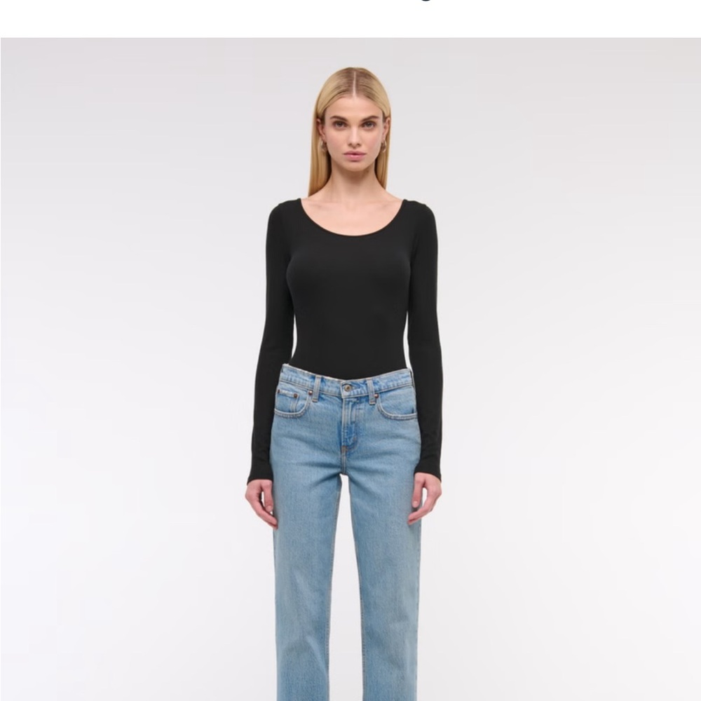 Abercrombie & Fitch The ‘90’s Straight Leg Jeans NWT